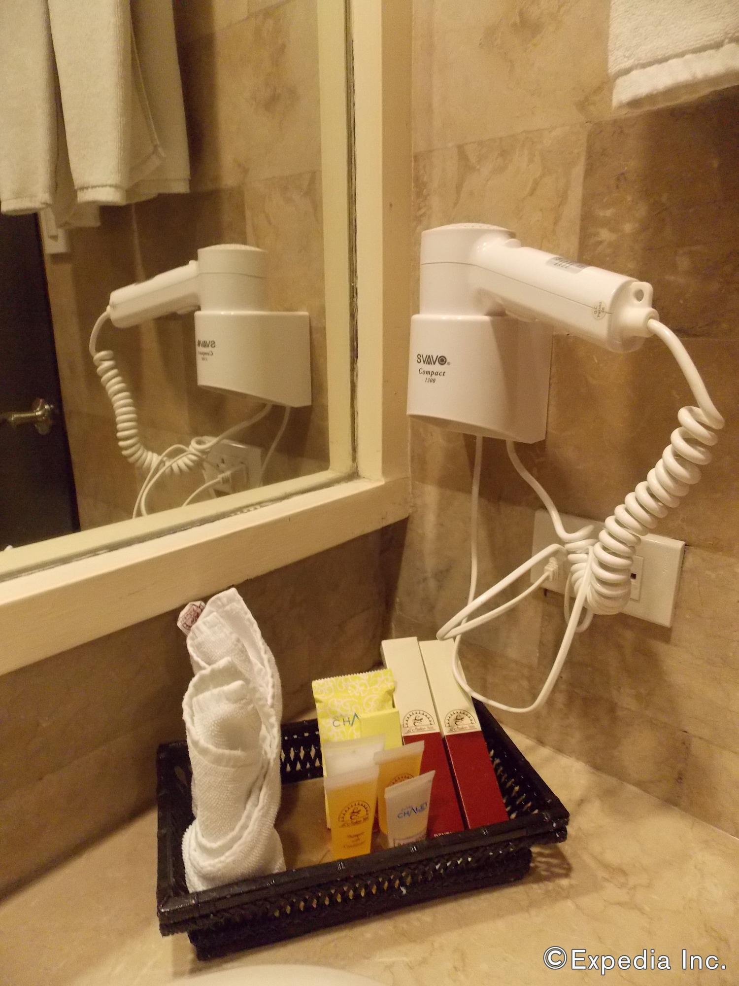 แอล ฟิชเชอร์ โฮเต็ล Hotel บาโคลอด ภายนอก รูปภาพ