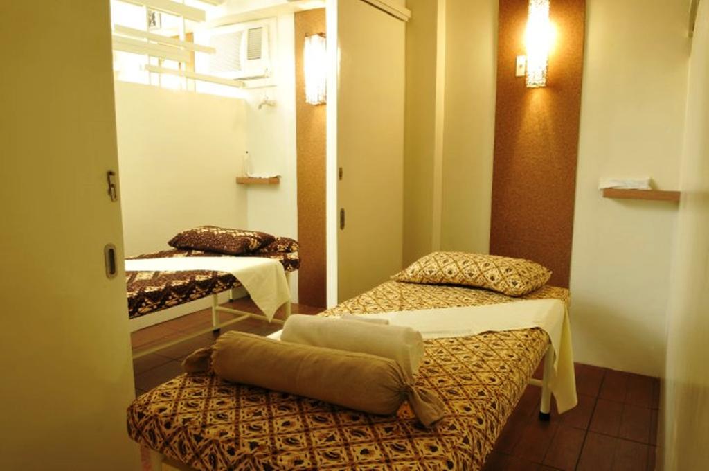 แอล ฟิชเชอร์ โฮเต็ล Hotel บาโคลอด ภายนอก รูปภาพ