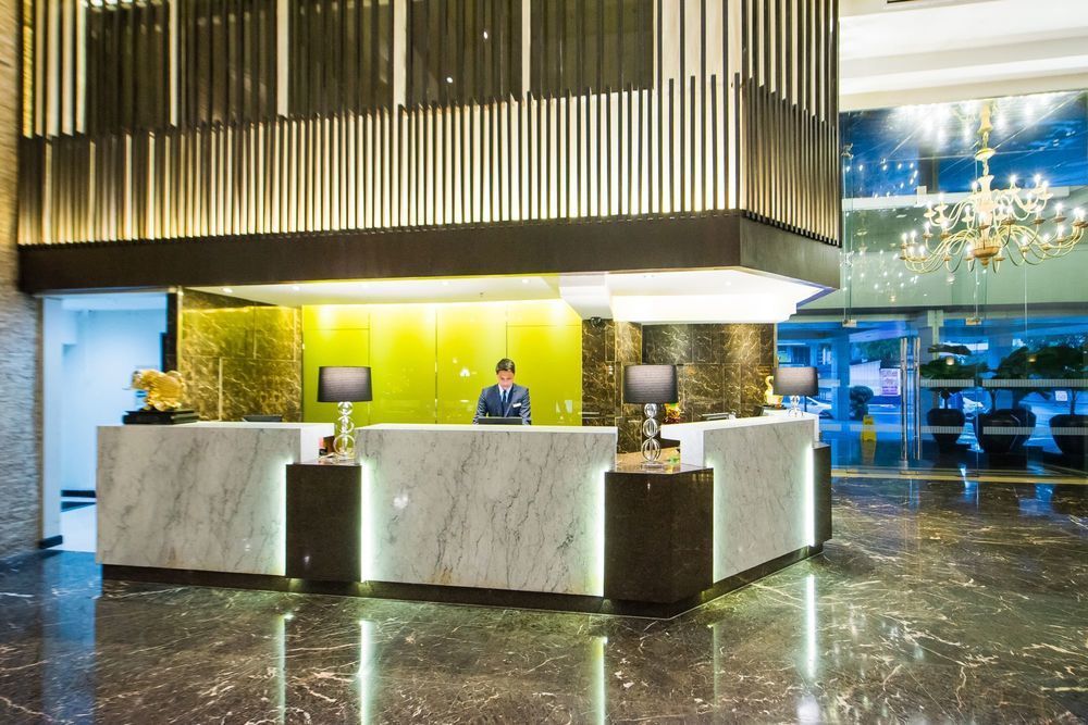แอล ฟิชเชอร์ โฮเต็ล Hotel บาโคลอด ภายนอก รูปภาพ