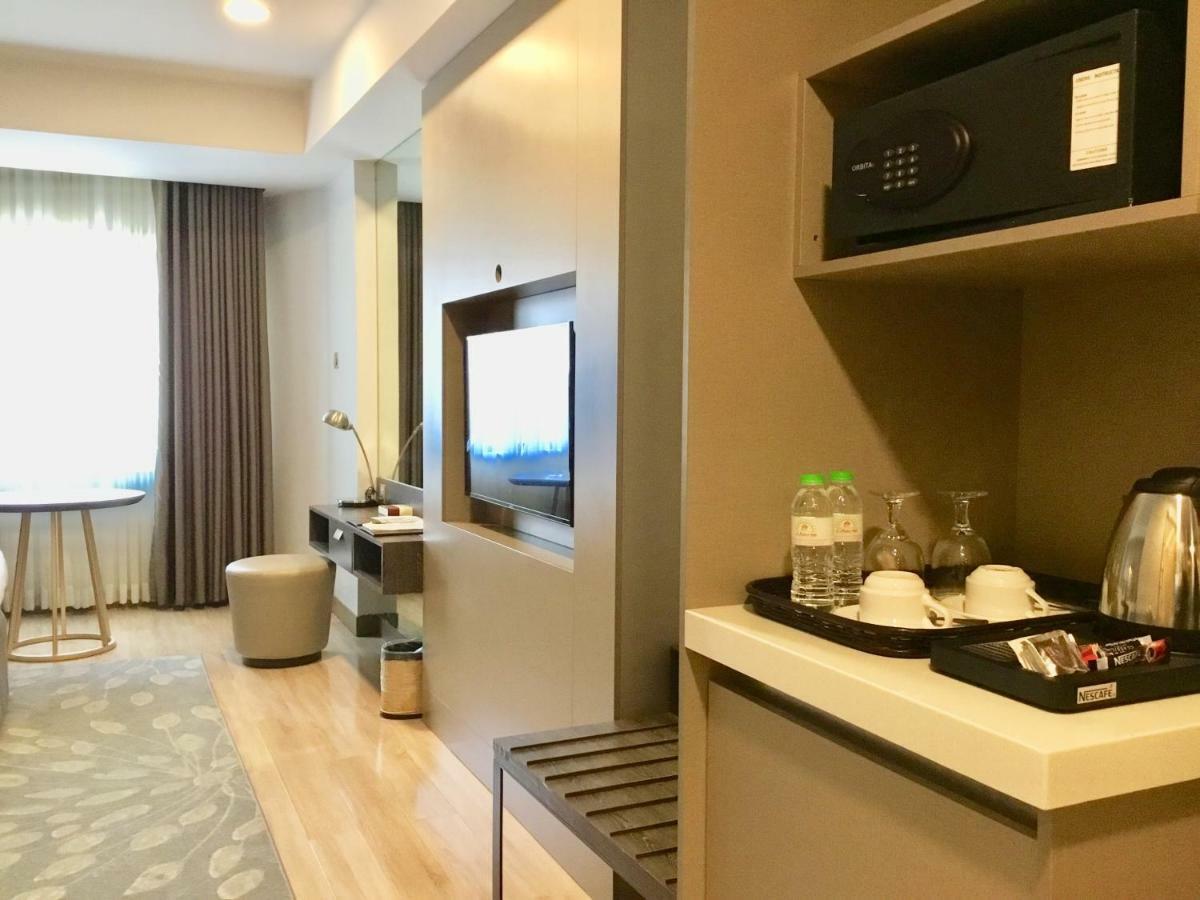 แอล ฟิชเชอร์ โฮเต็ล Hotel บาโคลอด ภายนอก รูปภาพ